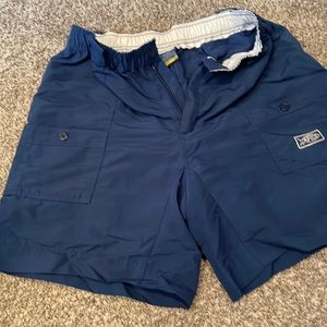 Mens AFTCO shorts . Size 34 . Navy blue